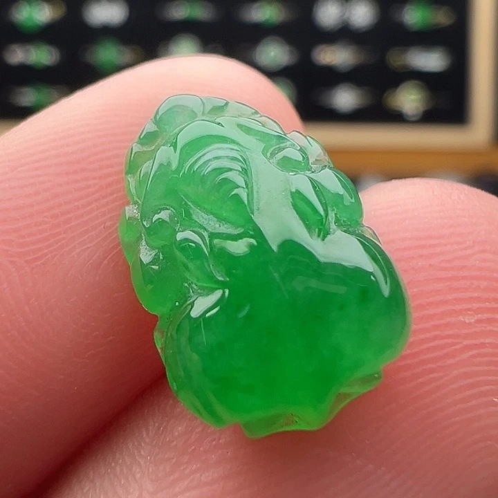 翡翠未镶嵌颈饰貔貅14.3