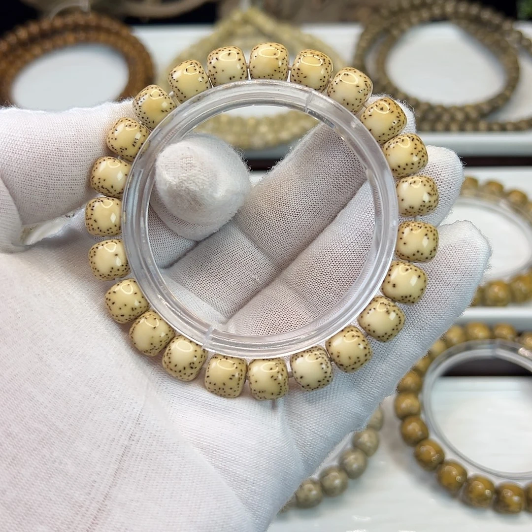 手串星月菩提原生态顺白10×9侧留白星点均匀瓷亮油润