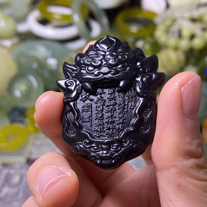 岫玉岫玉颈饰未镶嵌