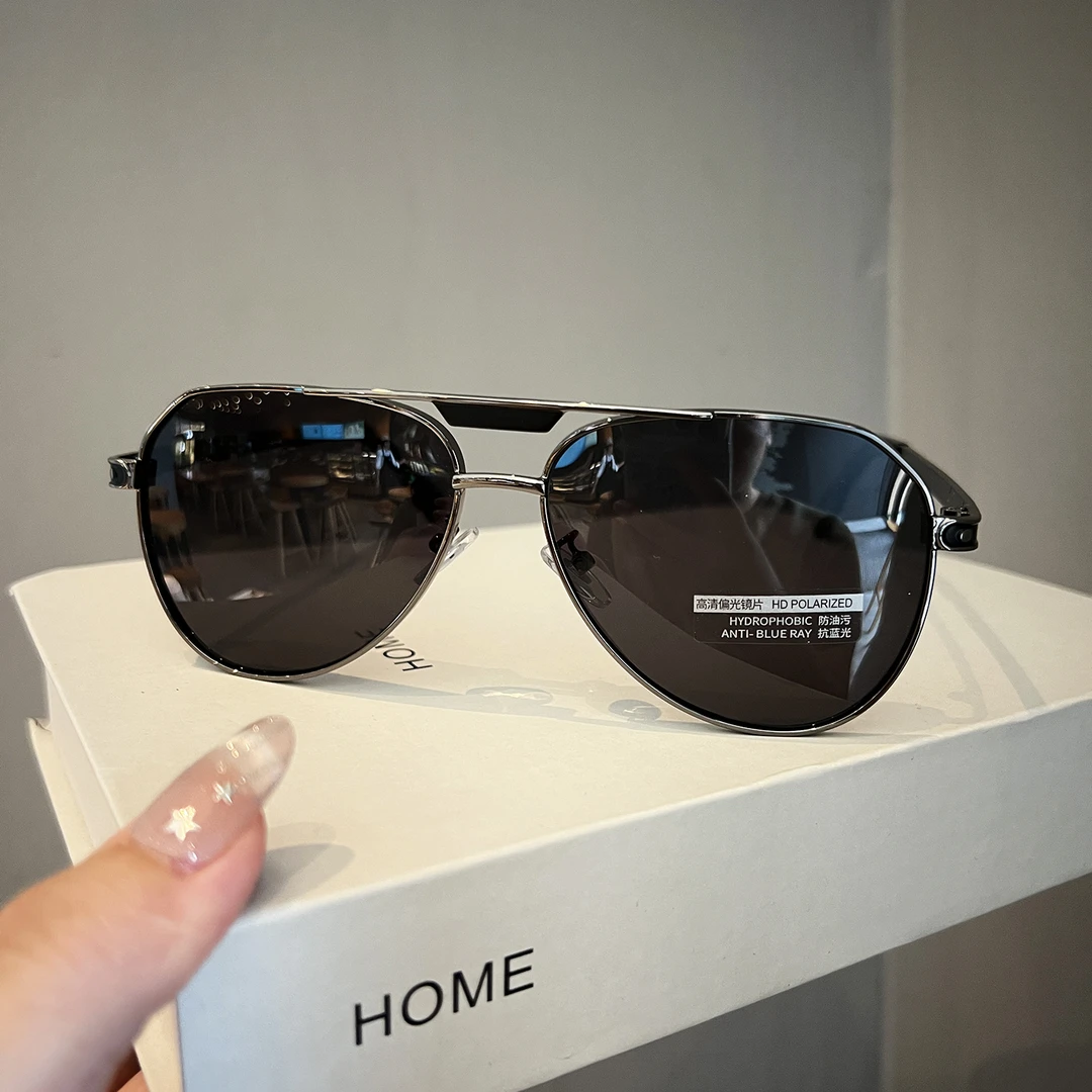 欧美风蛤蟆镜复古高清偏光墨镜男士防紫外线变色眼镜枪灰框太阳镜