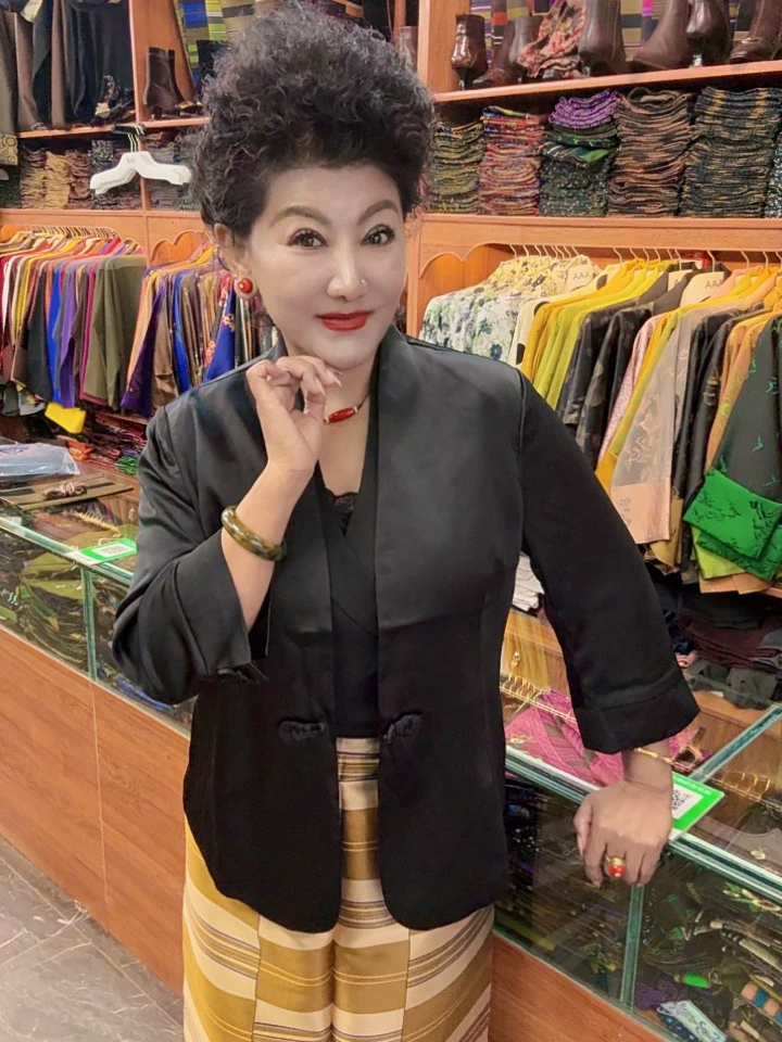 丝丝显瘦外套气质