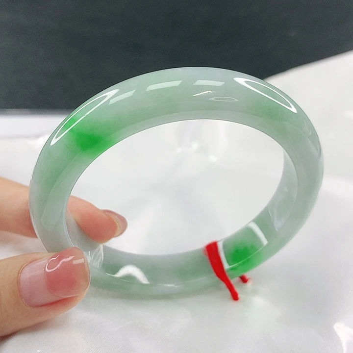 翡翠未镶嵌手镯圈55，85071