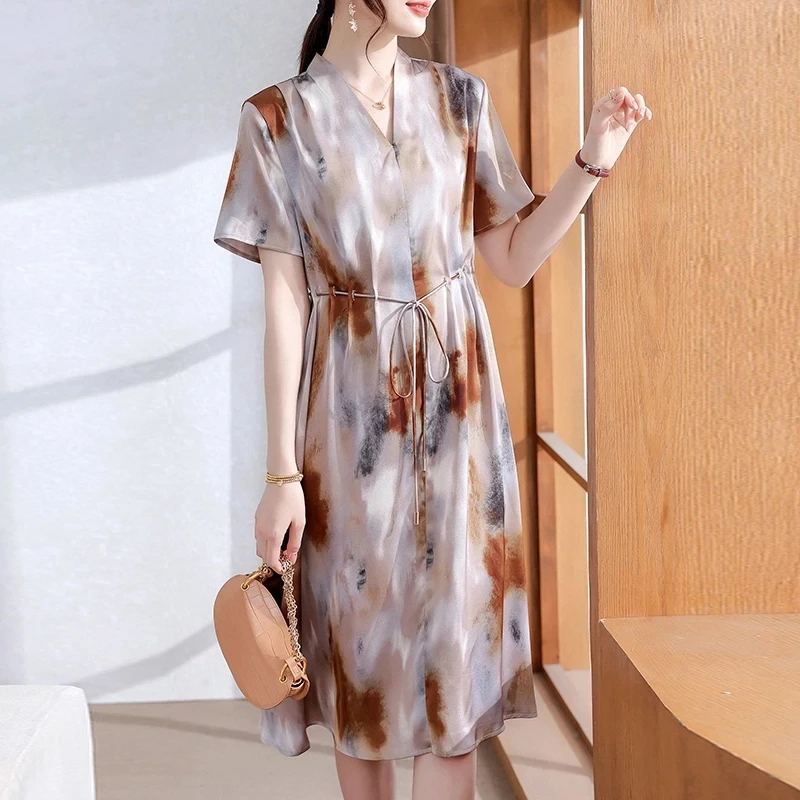 母亲节礼物中老年女装法式洋气长裙复古时尚印花2025妈妈夏装裙子