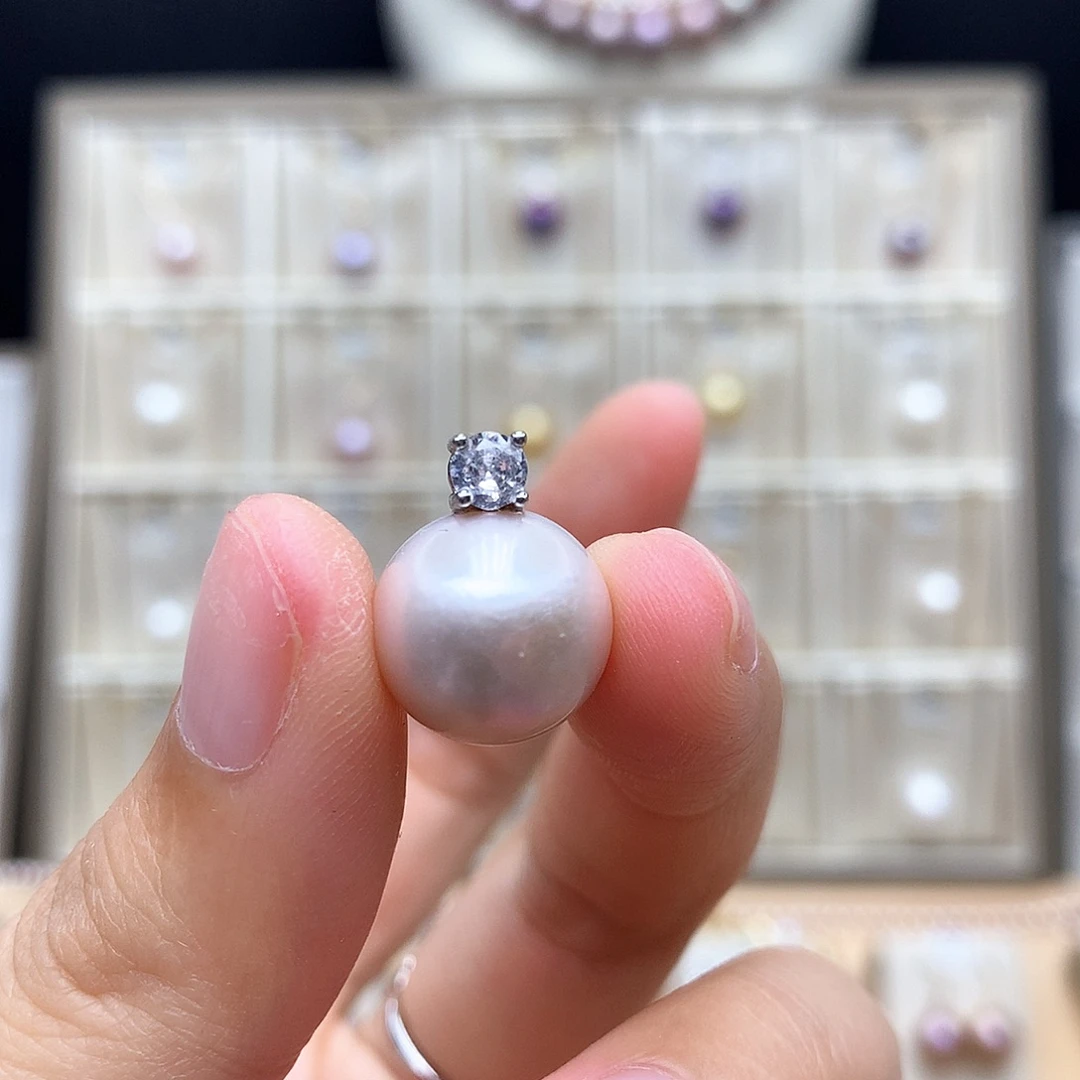 淡水珍珠颈饰合金