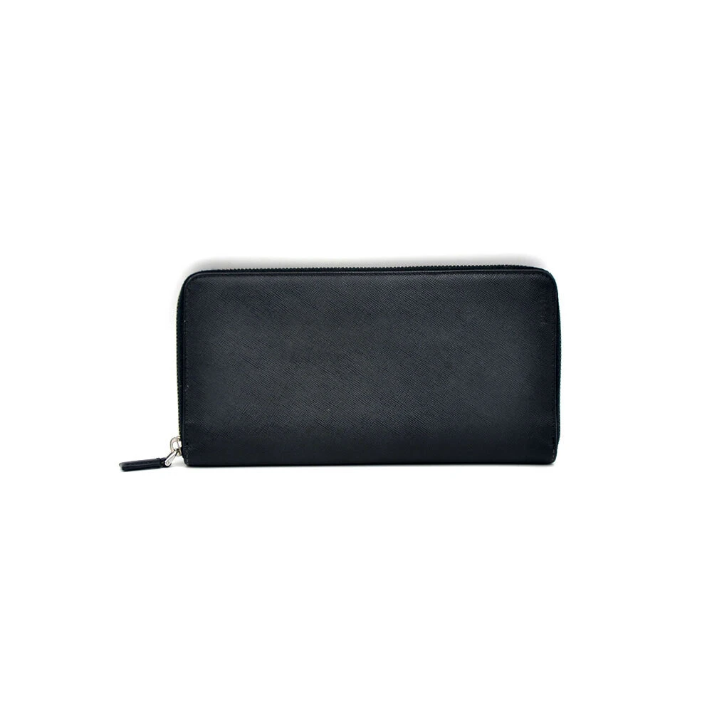 95新 Prada/普拉达 97新闲置经典黑银十字纹全皮钱包12*23/85395