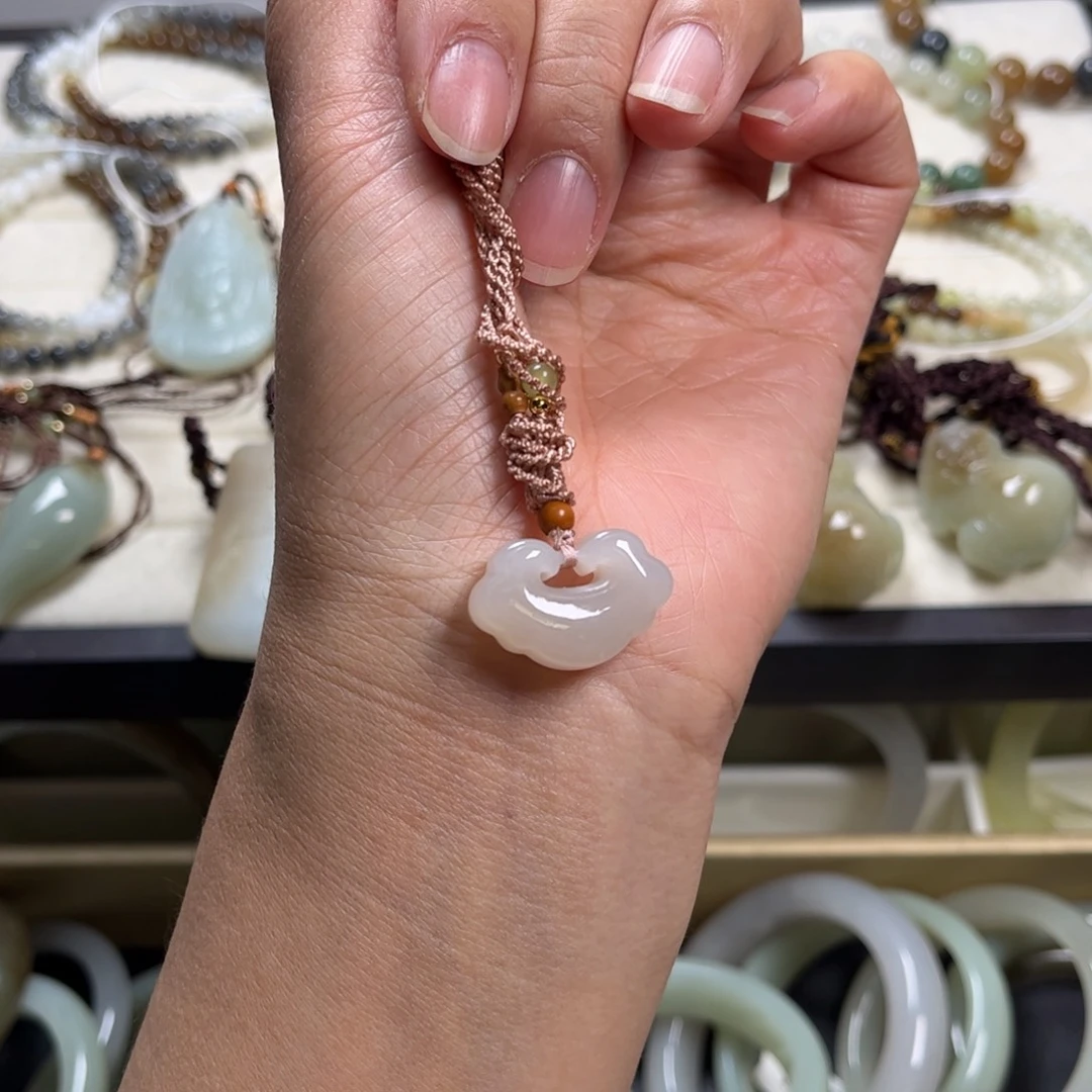 墨***一和田玉未镶嵌吊坠(赠链)