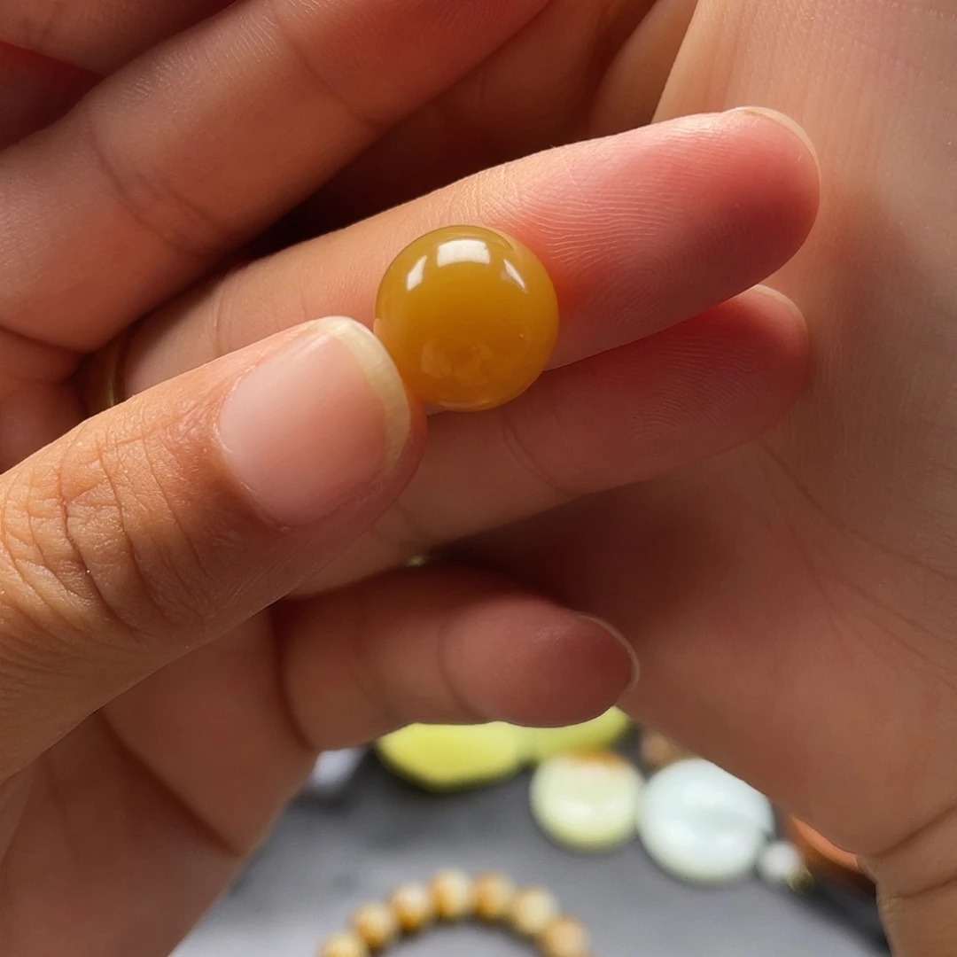 未镶嵌和田玉（糖玉）挂件