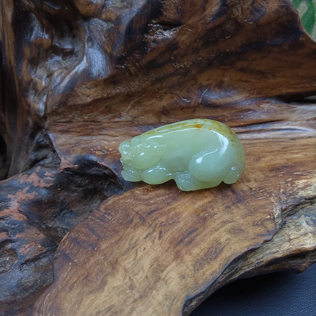 和田玉，34克，貔貅