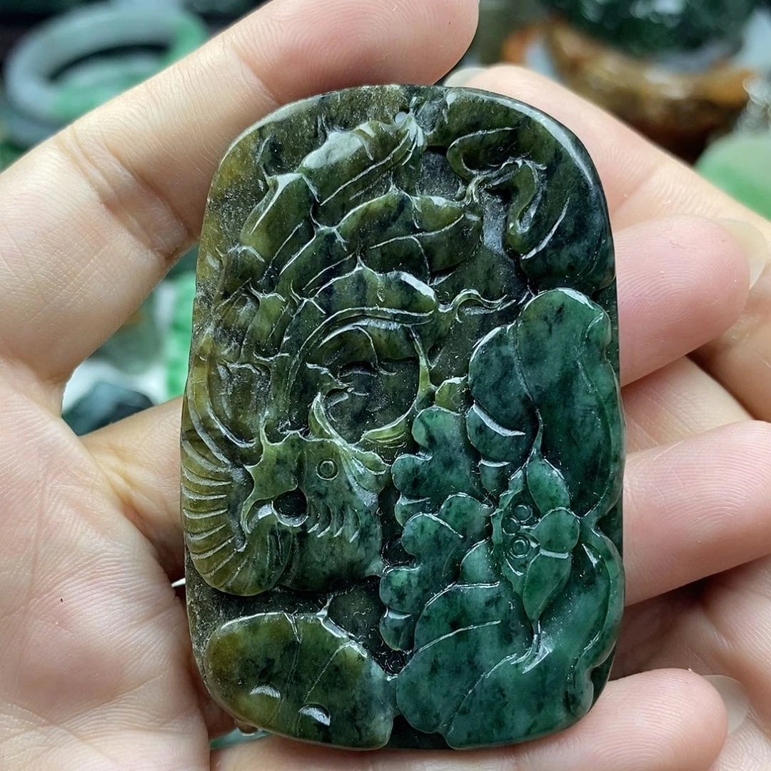 颈饰未镶嵌翡翠牌子