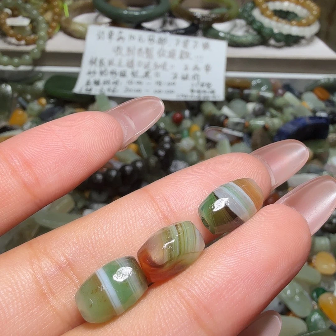 和田玉未镶嵌珠宝奇石