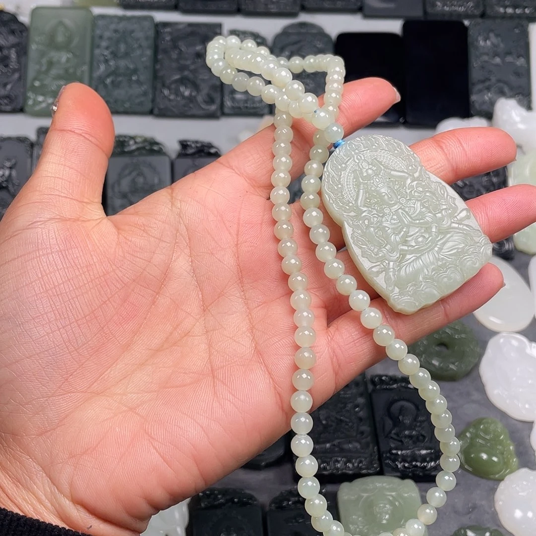 和田玉未镶嵌颈饰