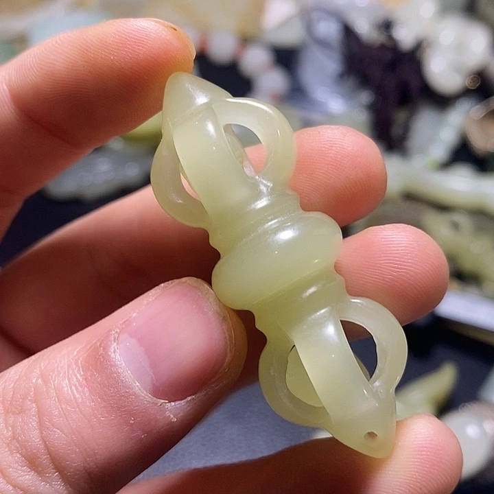 和田玉（糖玉）未镶嵌颈饰