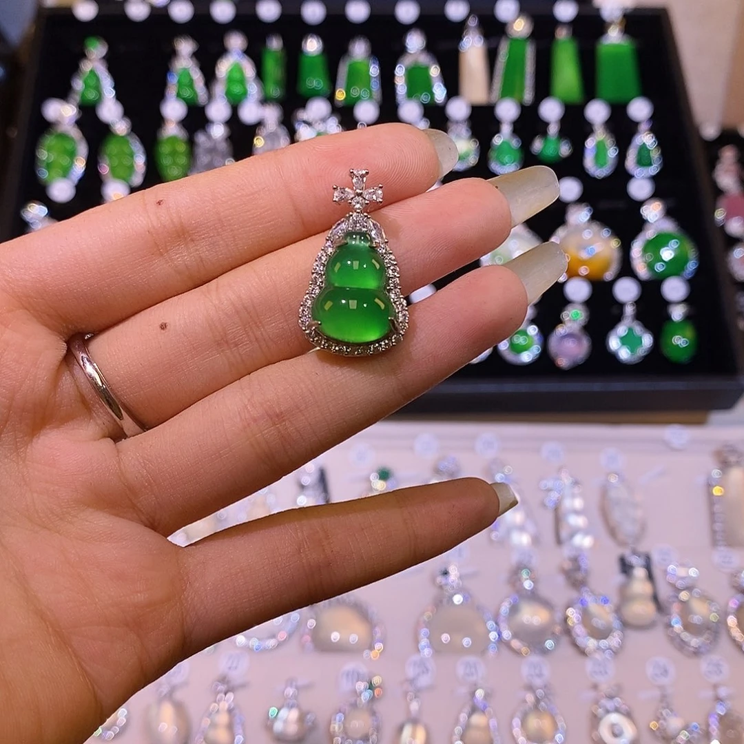 玛瑙/玉髓颈饰合金