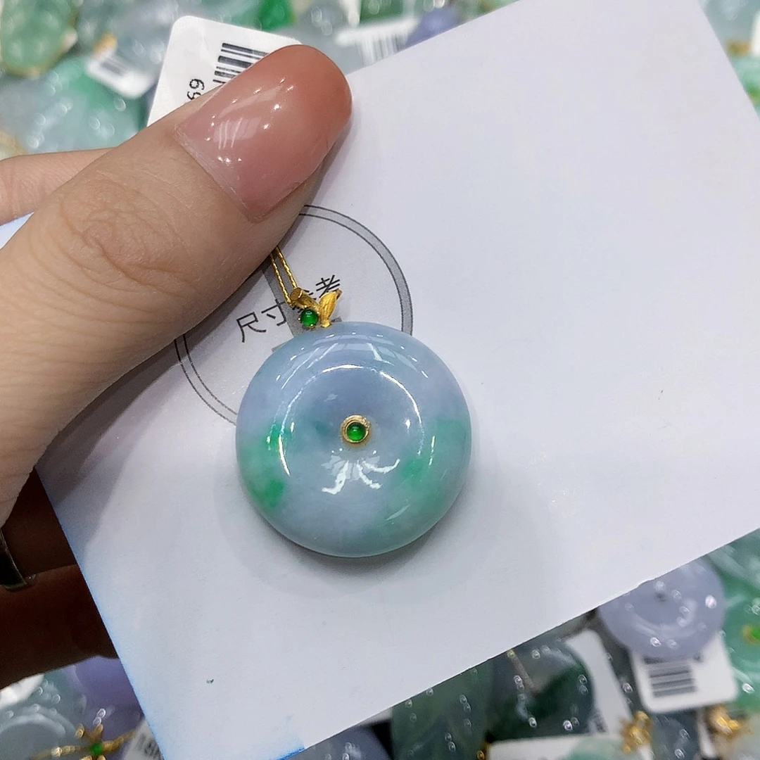 颈饰18K金镶嵌翡翠111111111