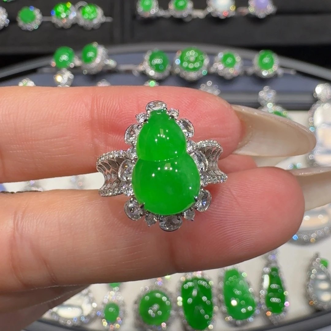 翡翠18K金镶嵌戒指收到货48小时鉴赏期