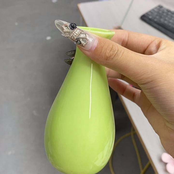 陶瓷设计风格现代卑***。