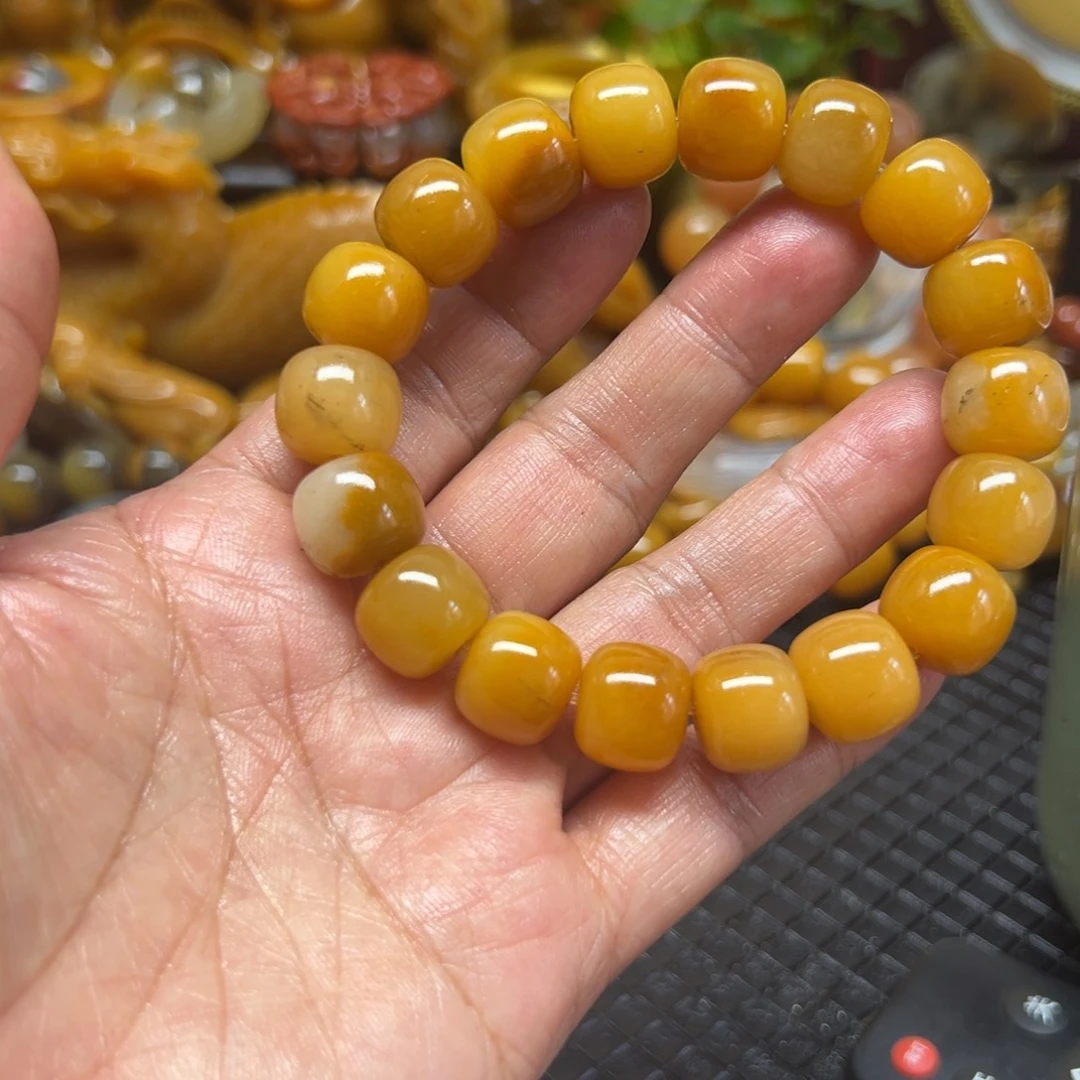 石英质玉未镶嵌颈饰