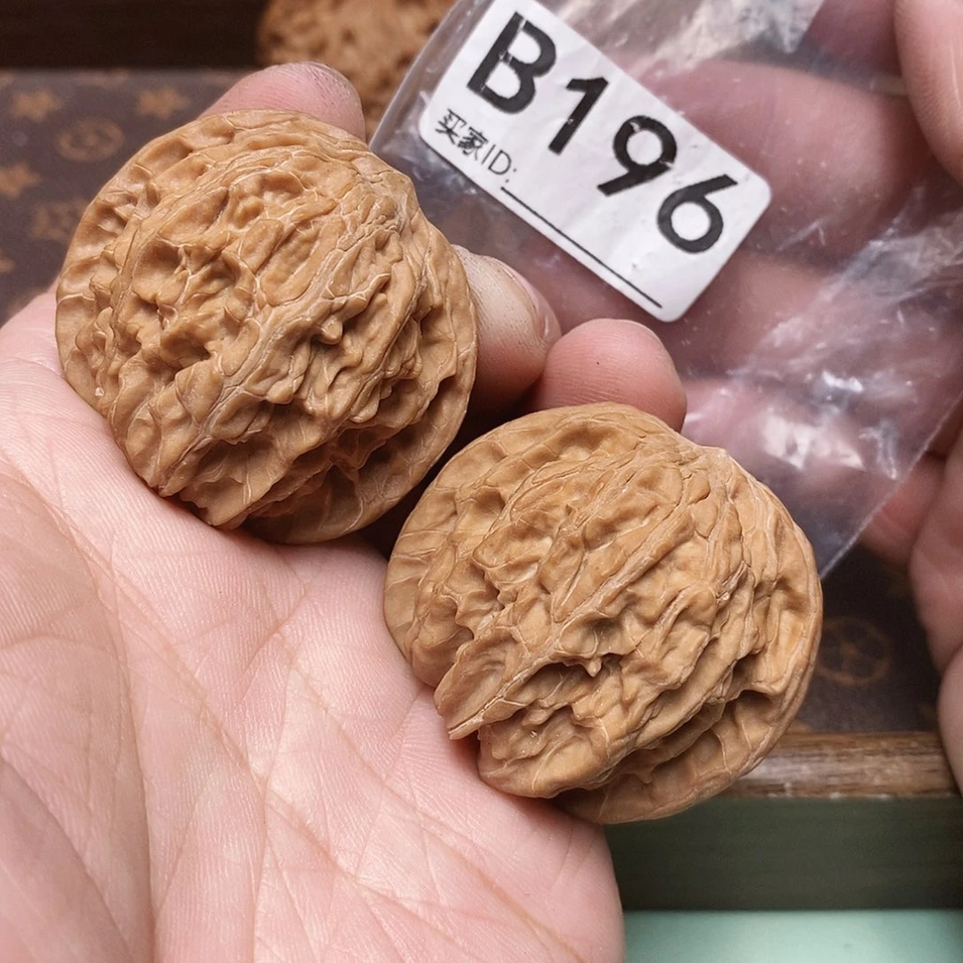 文玩核桃把件磨盘42尺。