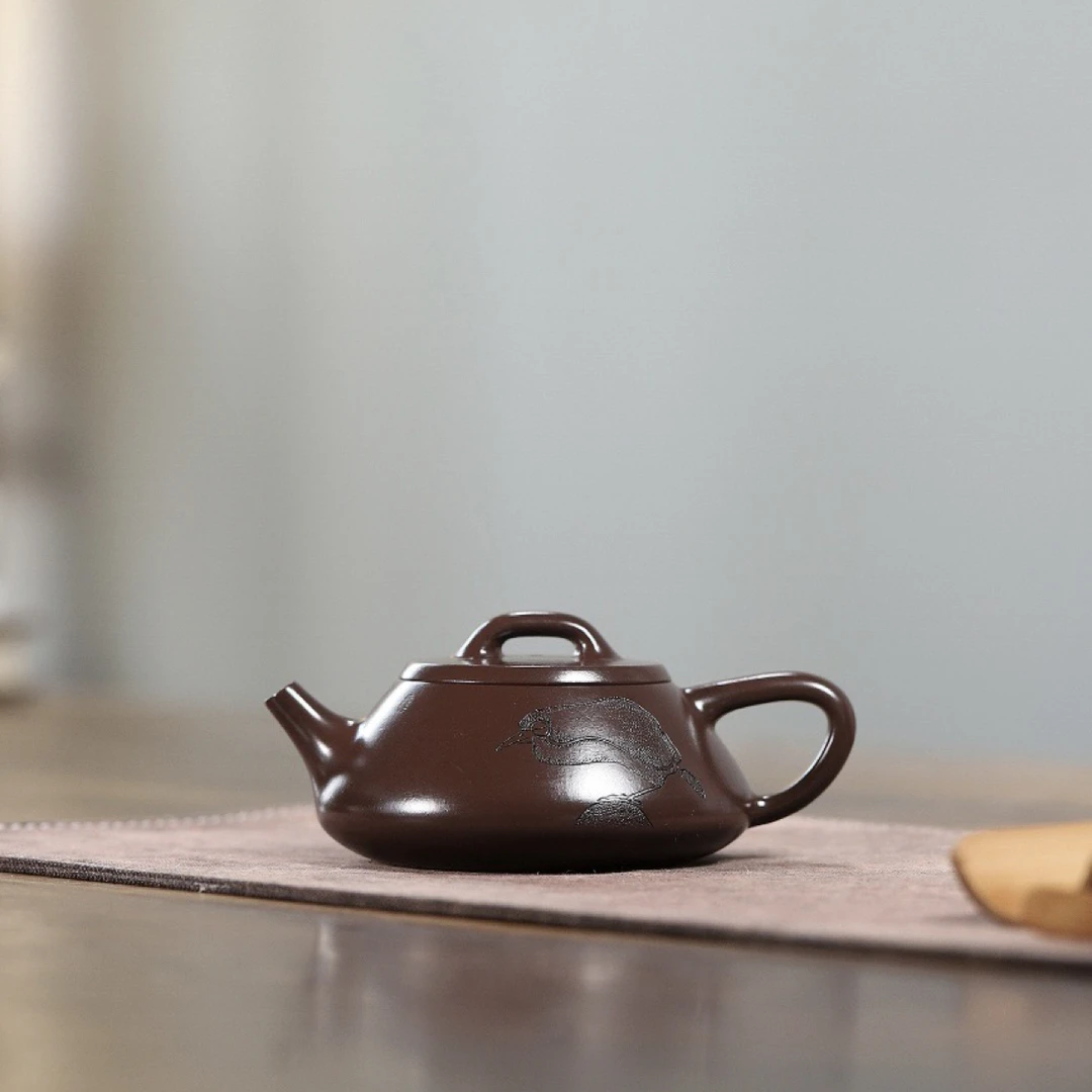 常想一二【纳瓢】 极品紫朱泥 容200cc 作者 ：袁连云