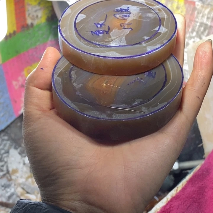 夏***天定制玛瑙手镯定制