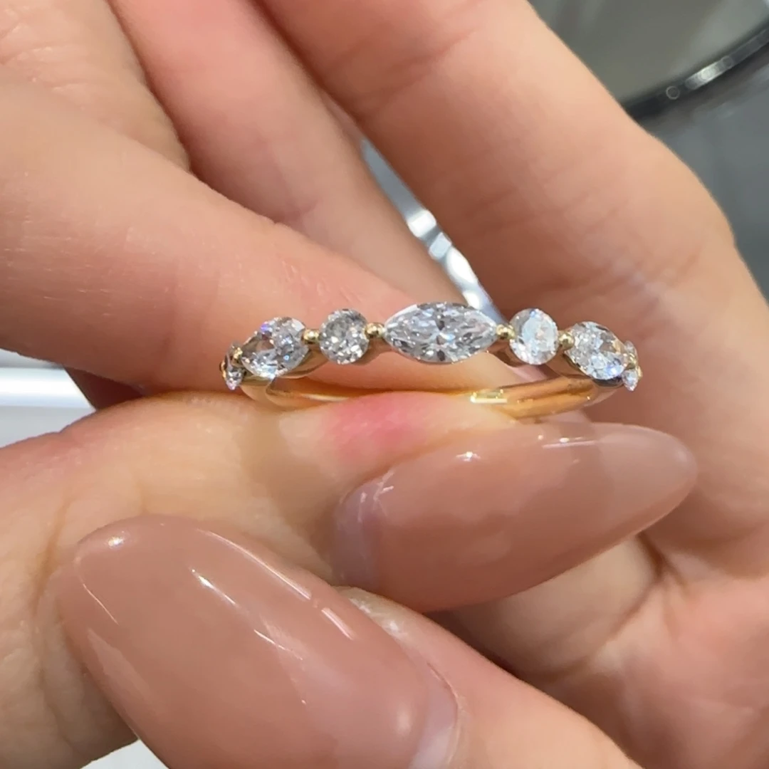 实验室培育钻石18K金镶嵌马眼排戒