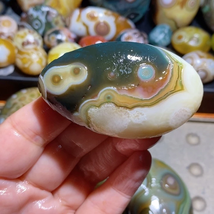 未镶嵌玛瑙/玉髓珠宝半成品168