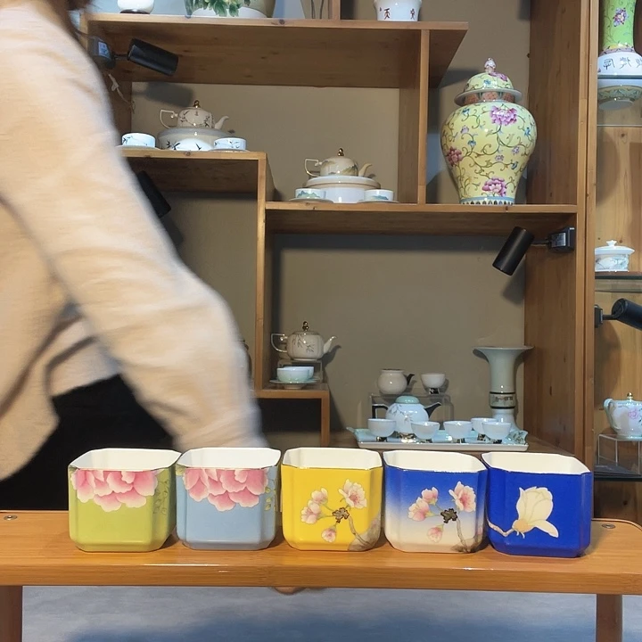 （拍1发2）手绘全彩方杯。