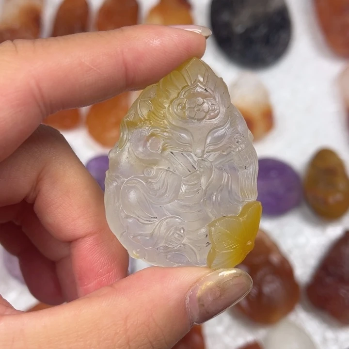 未镶嵌颈饰水晶天然九尾狐吊坠狐牌