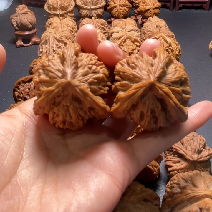 吊坠文玩核桃虎头三棱41尺寸核桃哈哈哈哈哈哈哈