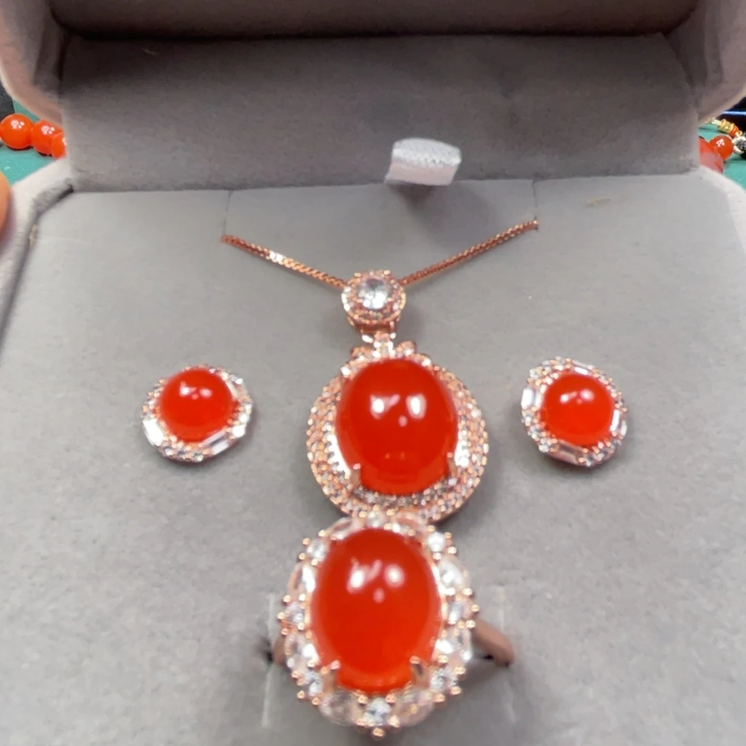 南红玛瑙未镶嵌珠子