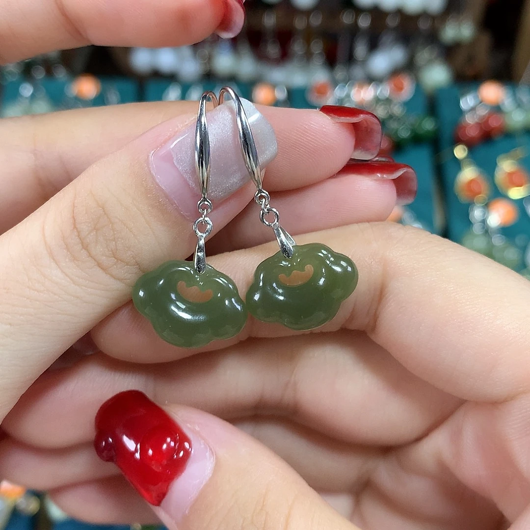 和田玉银S925镶嵌耳饰平安锁卡16*11.5左右