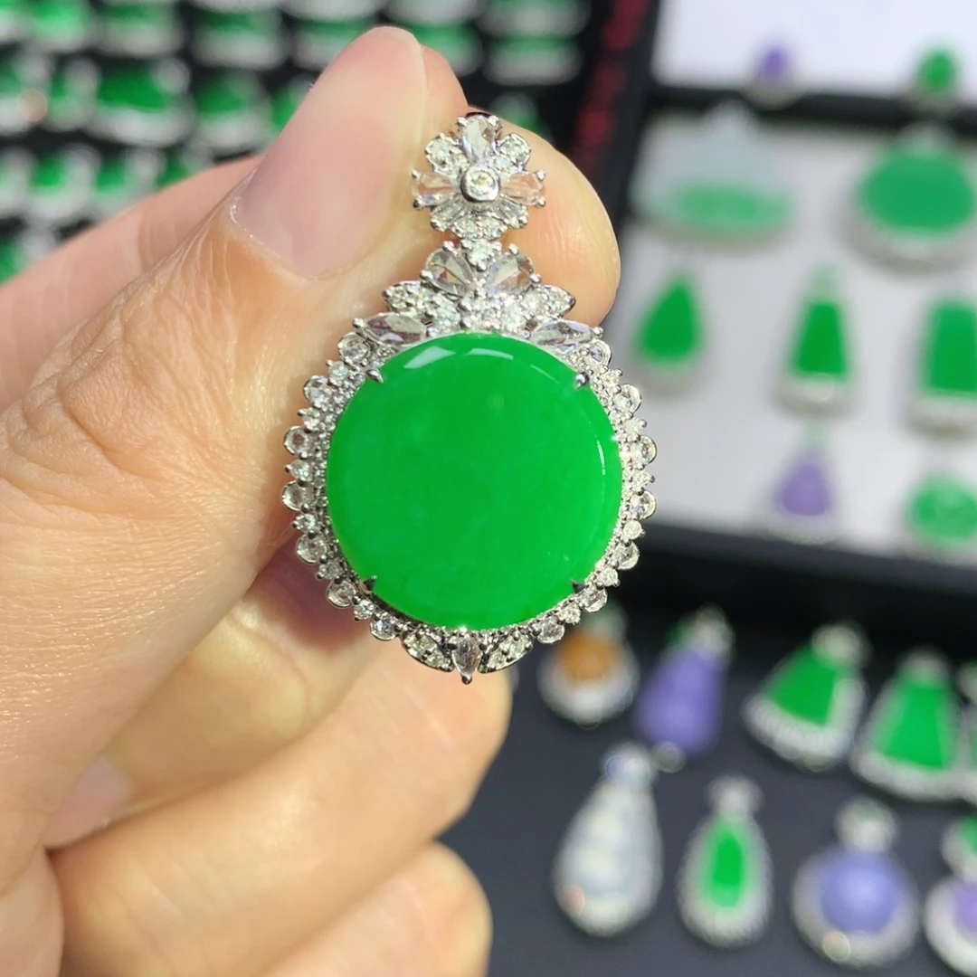 翡翠18K金镶嵌吊坠(不含链)