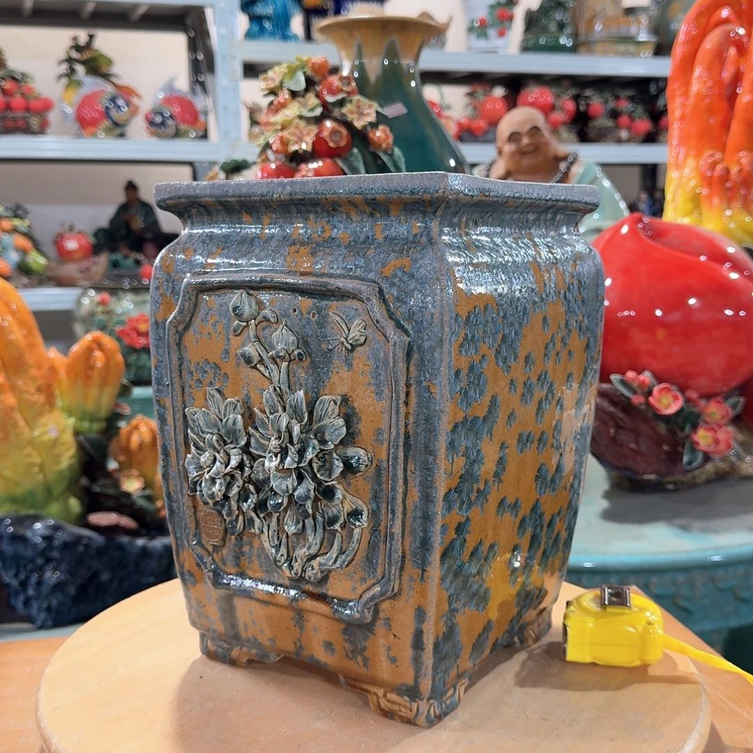 B**扁岭南100,000花盆，花盆