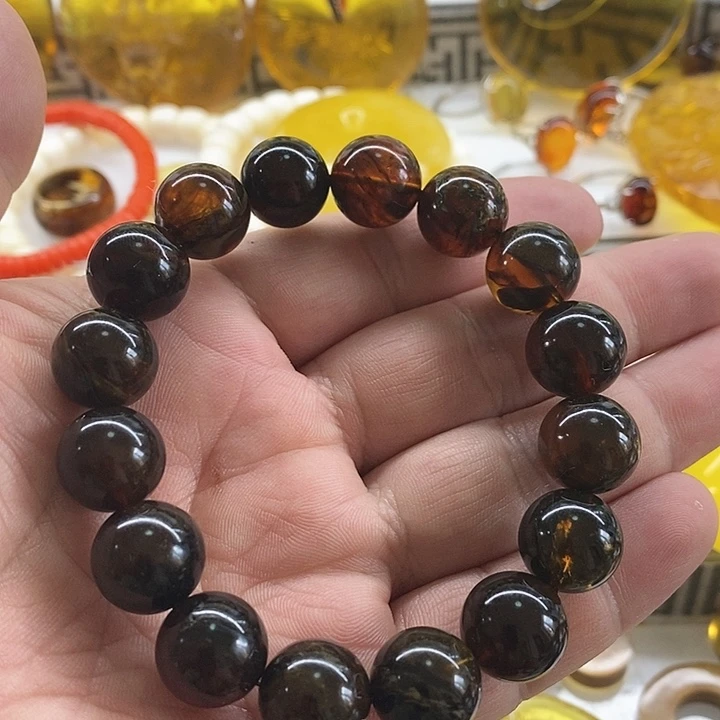 琥珀裸石未镶嵌手串