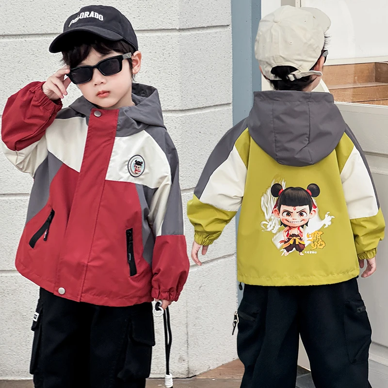 男童哪吒外套秋季2025新款儿童春秋装帅气上衣男孩宝宝连帽冲锋衣