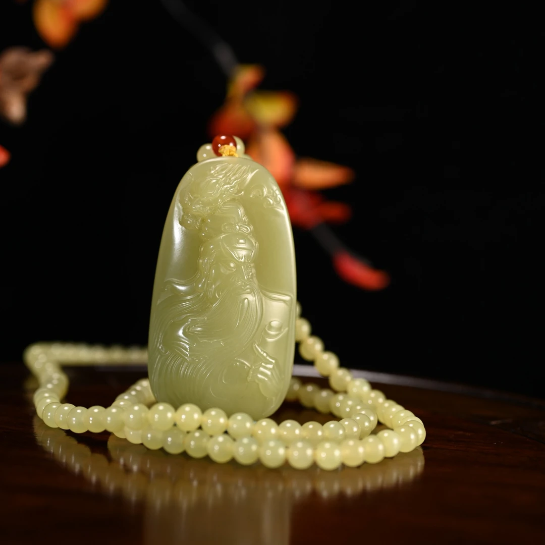 LOT8808 2512090058黄玉关公挂件/保利