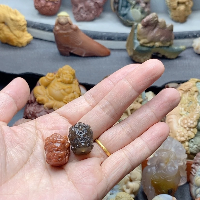 【闪购商品】石英质玉吊坠未镶嵌做**人