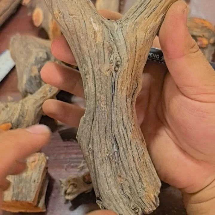 郝***振非洲紫檀（红花梨）