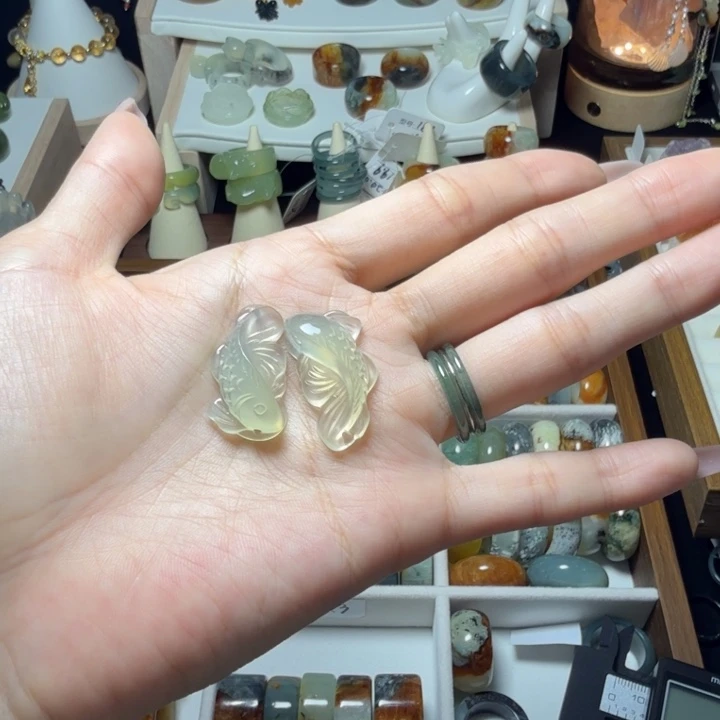 蛇纹石玉未镶嵌戒指清货 不退不换