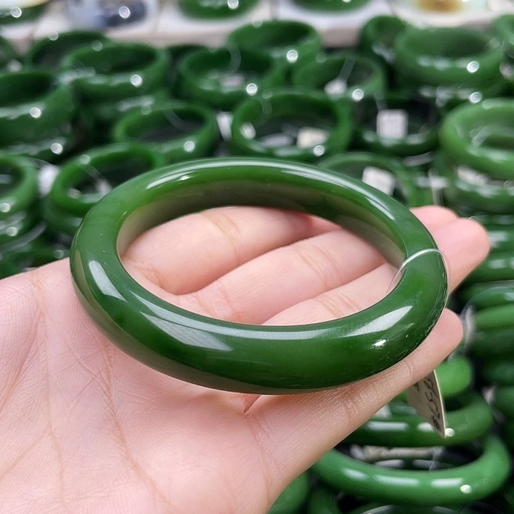 未镶嵌手镯和田玉（碧玉）