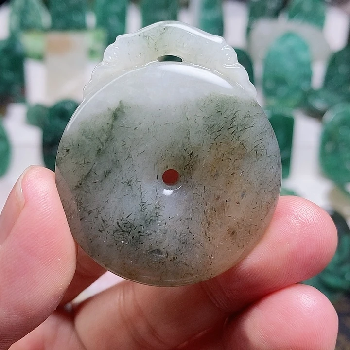 未镶嵌独山玉颈饰