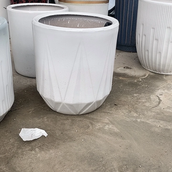 白钻石大号口33高37福利