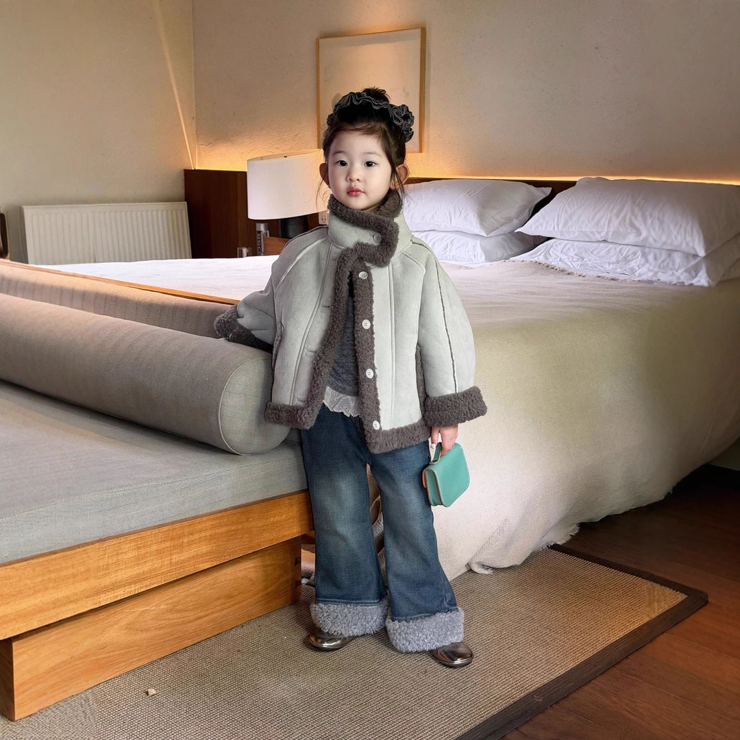 小思家女童2025冬季韩版时髦加绒外套卡通打底衫牛仔裤休闲套装