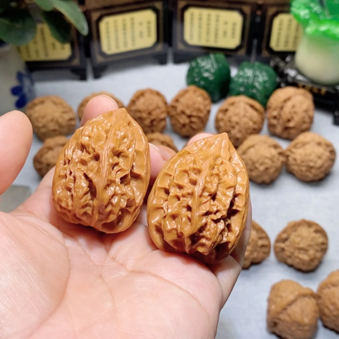 【闪购商品】文玩核桃吊坠龙骨