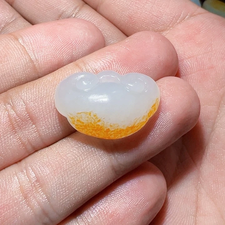 颈饰未镶嵌和田玉军*