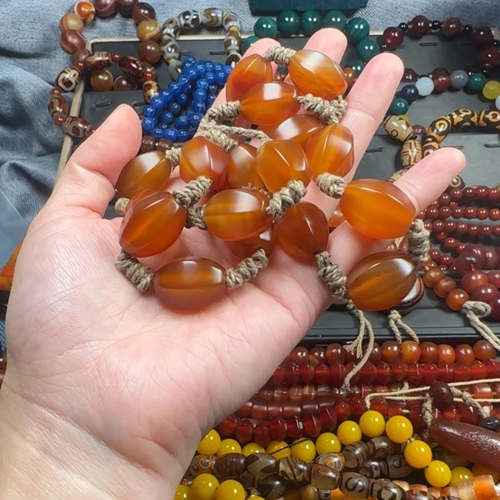 未镶嵌颈饰玛瑙/玉髓尘**事