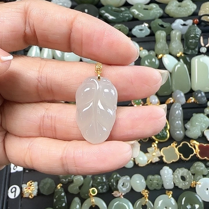 和田玉18K金镶嵌吊坠(不含链)^*^