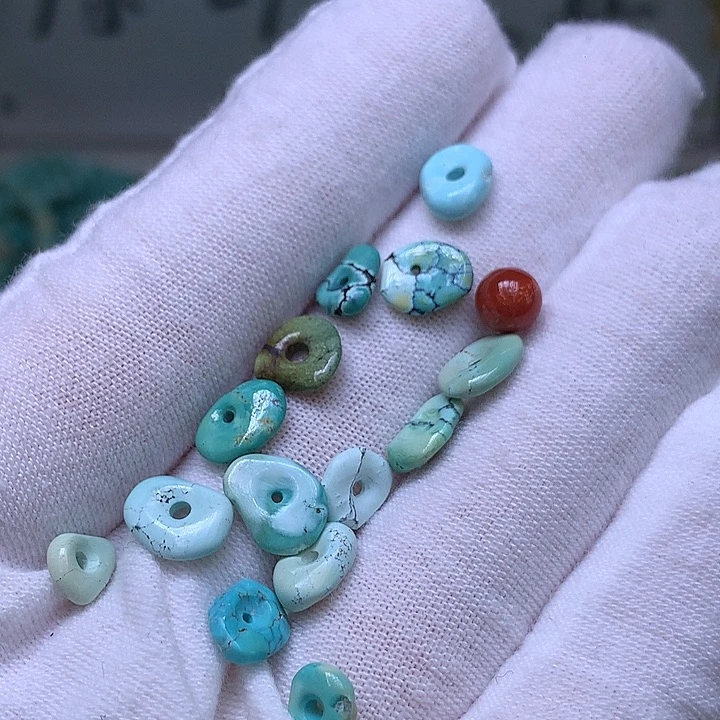 南红玛瑙未镶嵌珠宝奇石