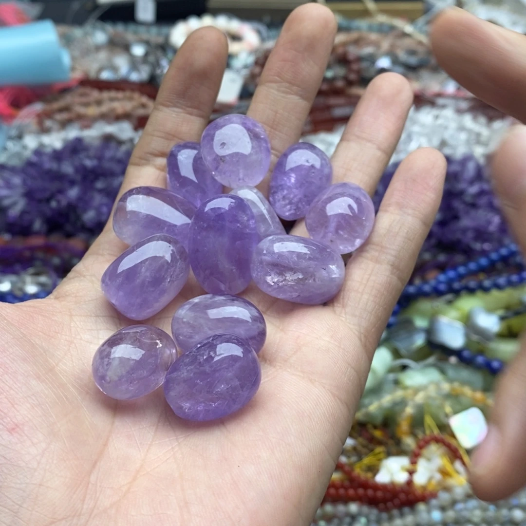 玛瑙/玉髓未镶嵌珠宝半成品一颗天然薰衣紫水晶大随行