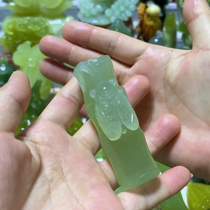 【闪购商品】未镶嵌蛇纹石玉把件琨